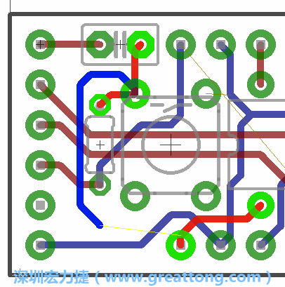 要在電路板正面進(jìn)行+5V信號線連結(jié)和其他連結(jié)點的布線工作是非常容易的，而重置信號線（信號線用來連結(jié)電路板正面左邊的重置開關(guān)）需要經(jīng)過一個可以通過電路板正反兩面的電路通道，這個通道是一個可以讓電路板正反兩面線路連接的一個小孔。